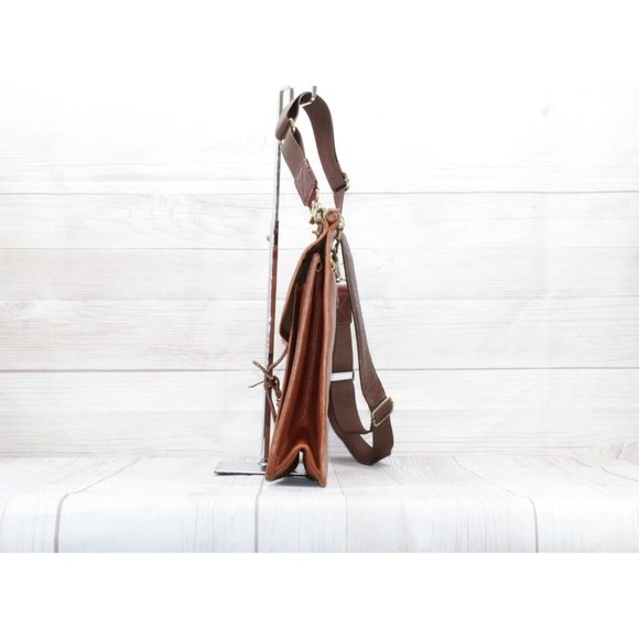 Vintage LL Bean Brown Leather Flap Close Crossbody Messenger Crossbody Bag - Picture 3 of 10